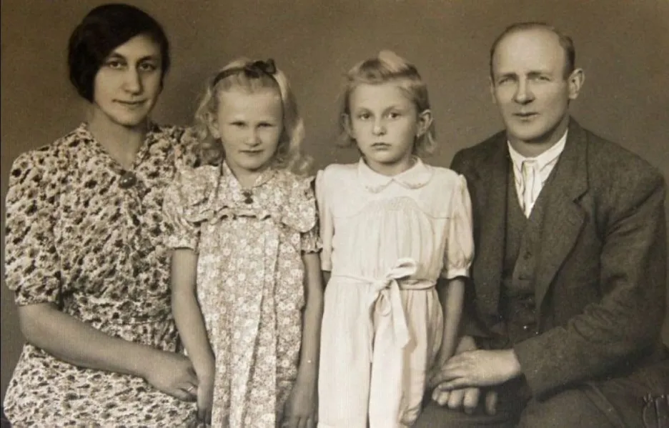 Cyril Musil s manželkou Růženkou a dcerami Dagmar a Marií