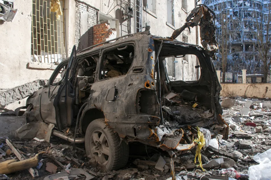 Následky ruských útoků na Ukrajinu v Charkově