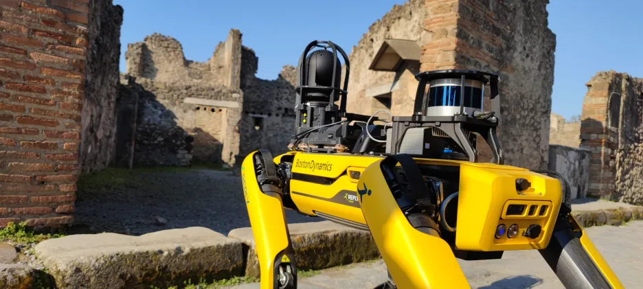 Robot Spot hlídá Pompeje