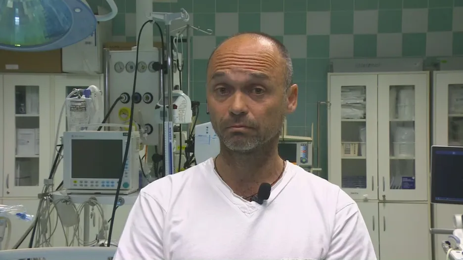 Dušan Mach, anesteziolog a válečný doktor