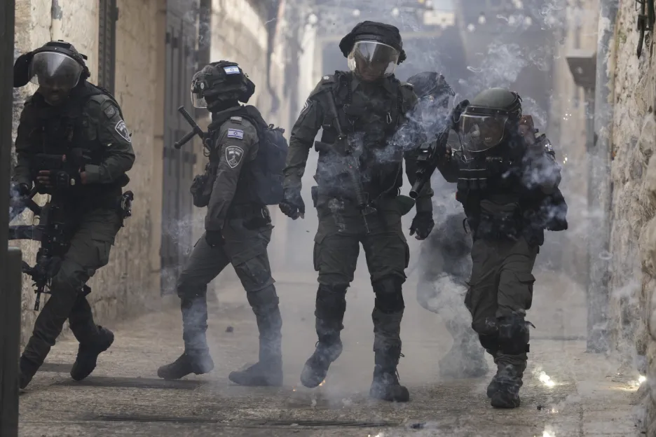 Izraelská policie při zásahu v Jeruzalémě