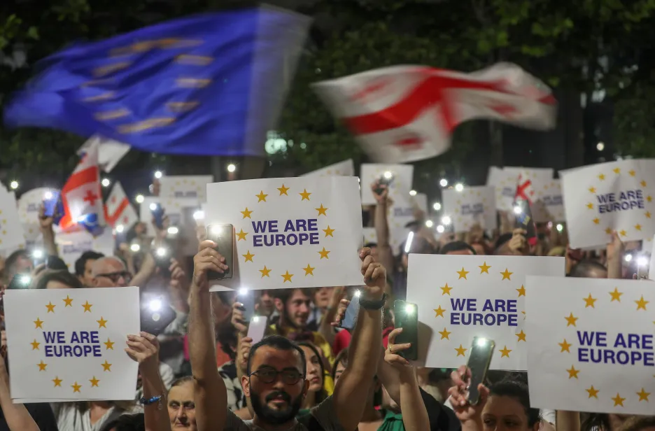 Proevropská demonstrace ve Tbilisi (červen 2022) 