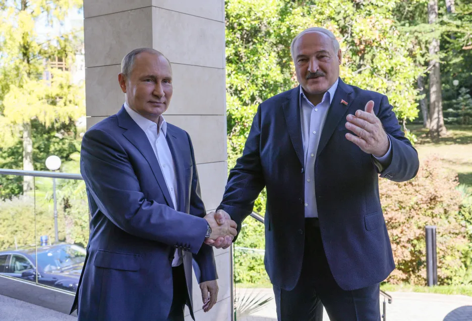Ruský prezident Vladimir Putin a jeho běloruský spojenec Alexandr Lukašenko