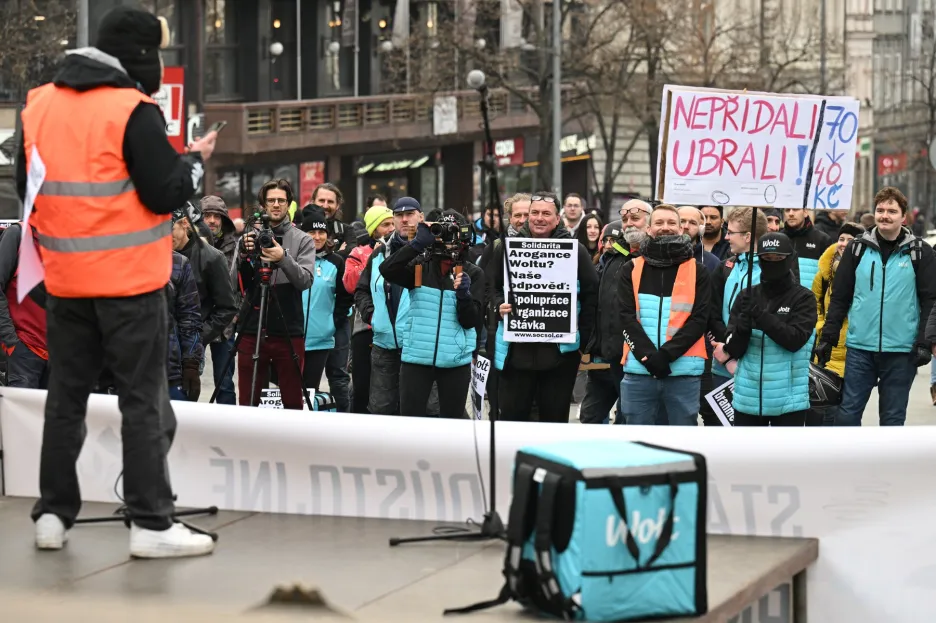 Protest kurýrů Woltu v centru Prahy