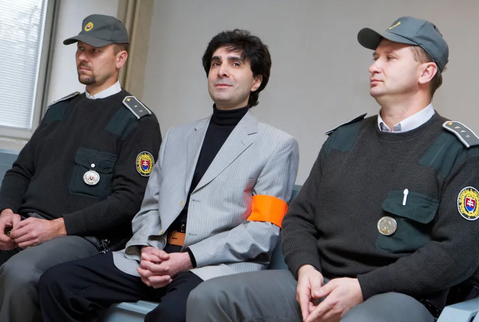 Ašot Mrktyčev u soudu v Prešově v roce 2008