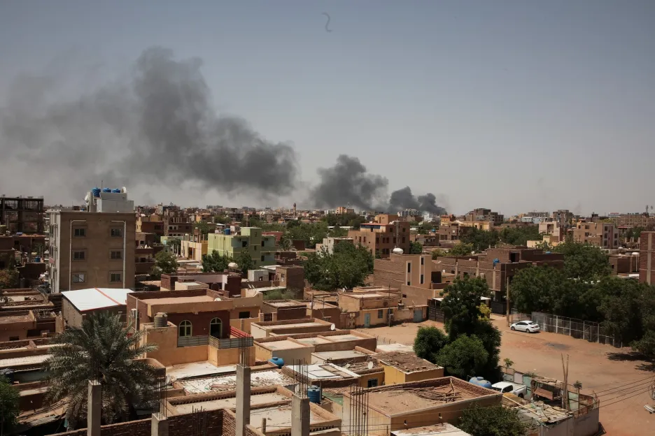 Kouř nad hlavním městem Chartúm