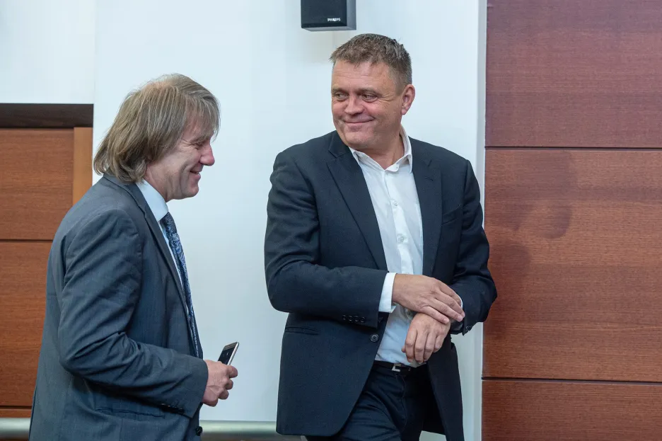 Bývalý náměstek hejtmana Martin Sepp (vlevo) a bývalý europoslanec Robert Dušek