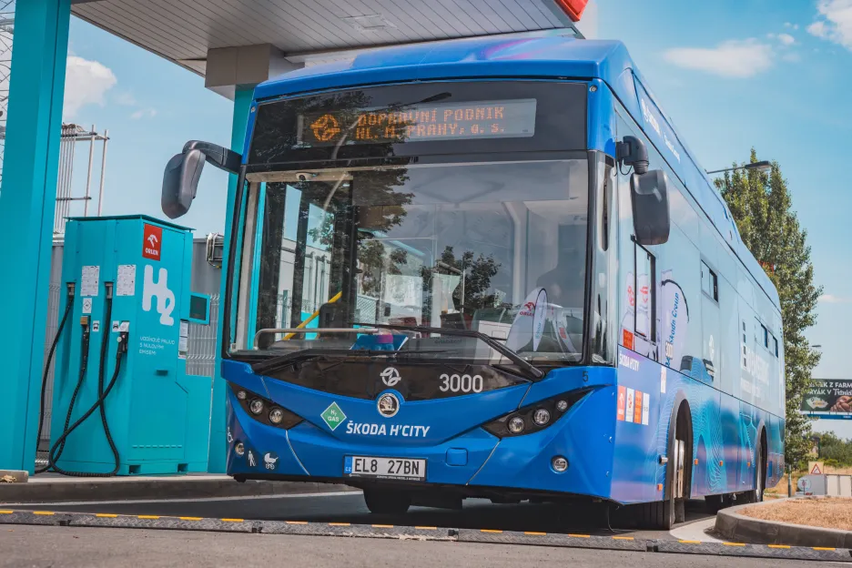 První autobus na vodík v Praze