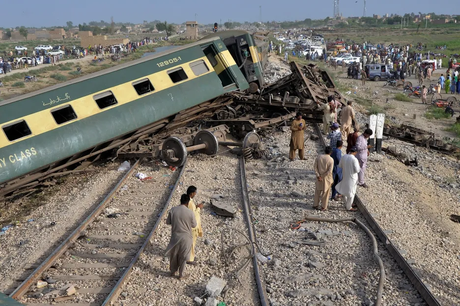 Železničí neštěstí v Pákistánu