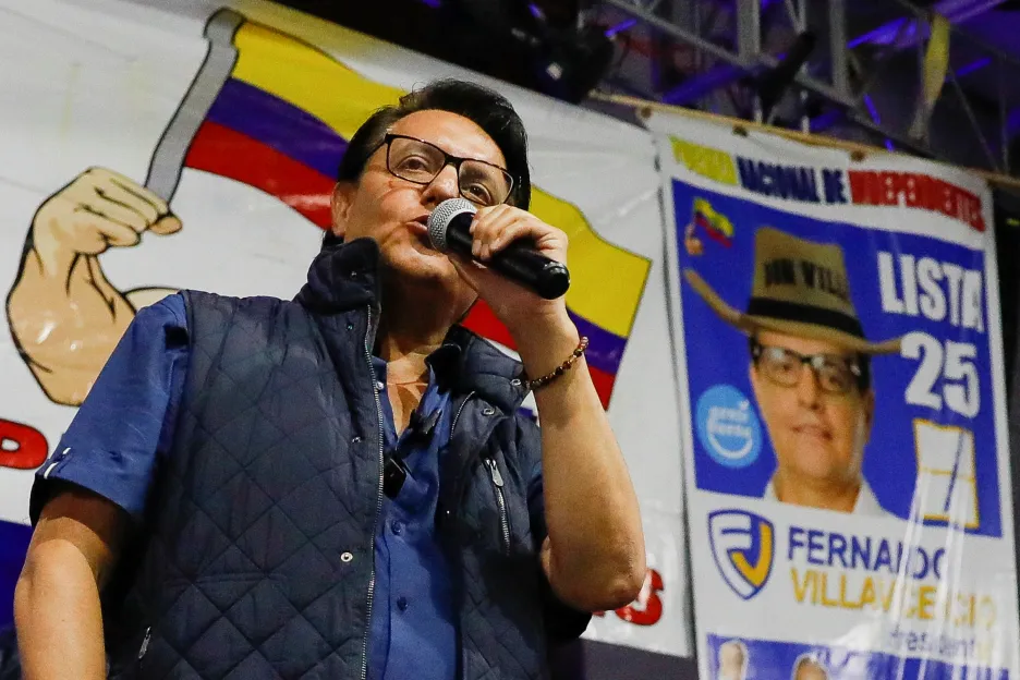 Fernando Villavicencio na předvolební akci