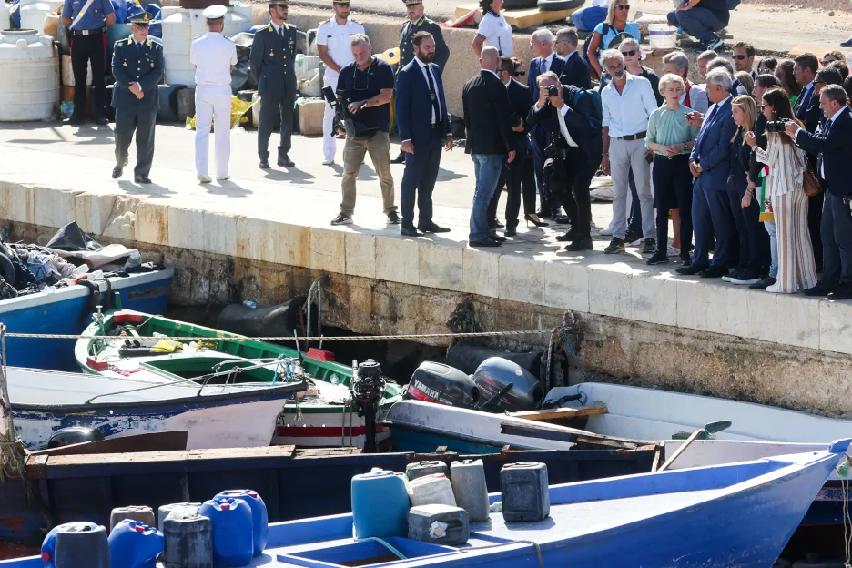 Unijní delegace se šéfkou EK na italském ostrově Lampedusa