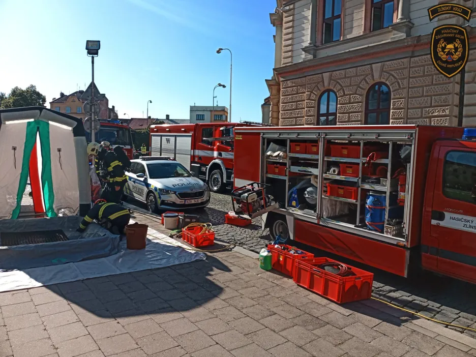 Zásah hasičů na gymnáziu v Kroměříži