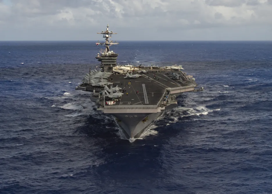 Letadlová loď amerického námořnictva Carl Vinson