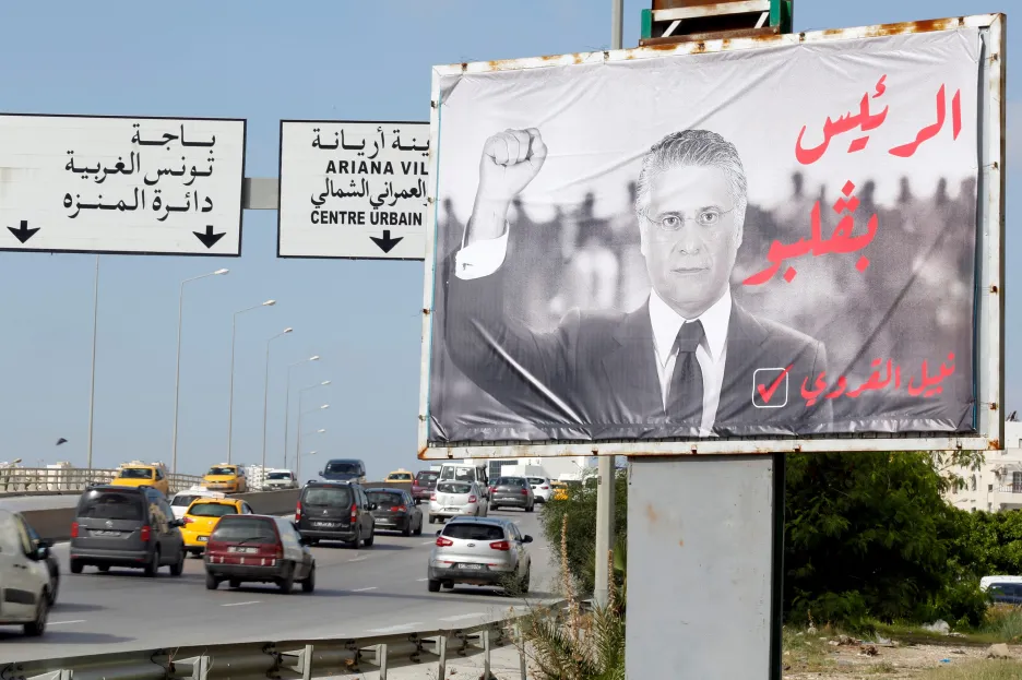 Tuniská předvolební kampaň (na snímku Nabíl Karúí)