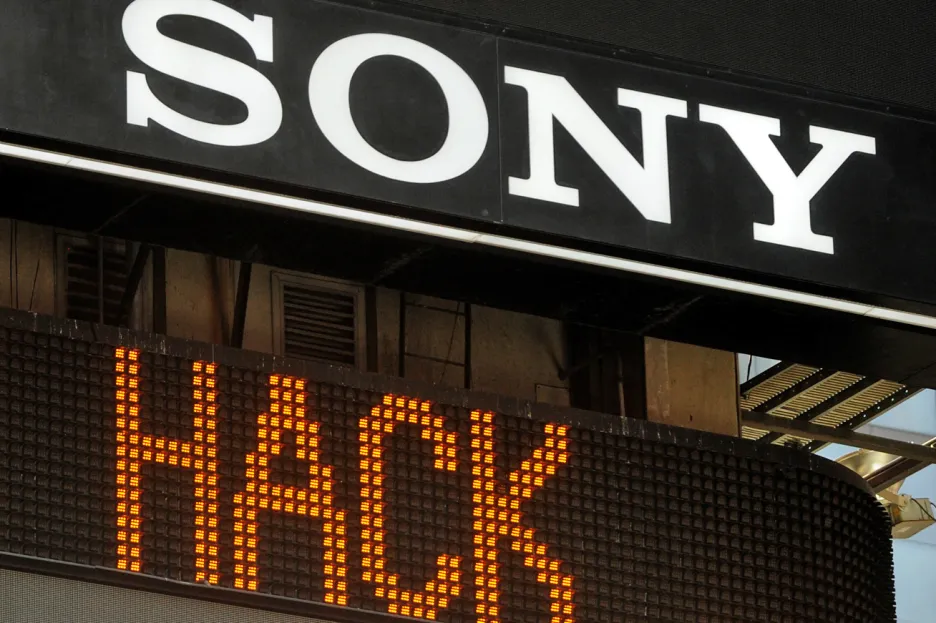 Sony čelí útokům hackerů