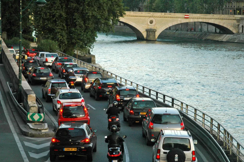Dopravní zácpa v Paříži