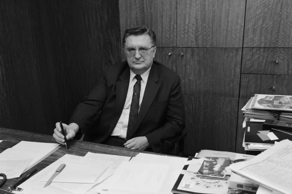 František Čuba ve své pracovně v dubnu 1989