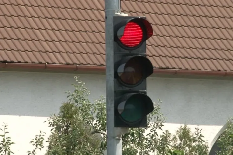 Zpomalovací semafor