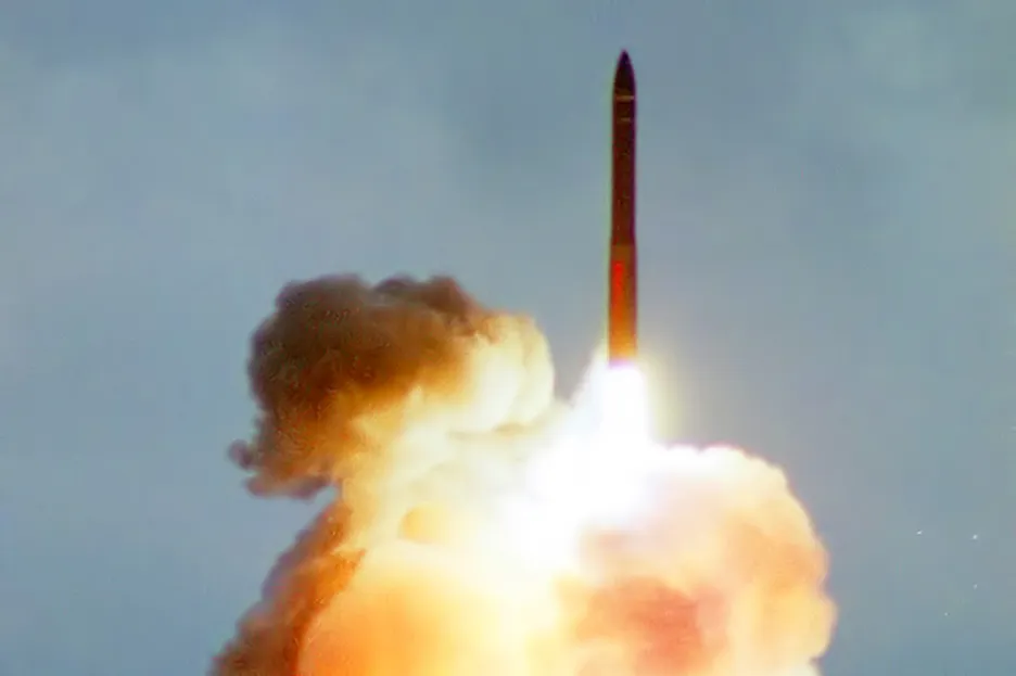 Start ruské mezikontinentální balistické rakety Topol-M