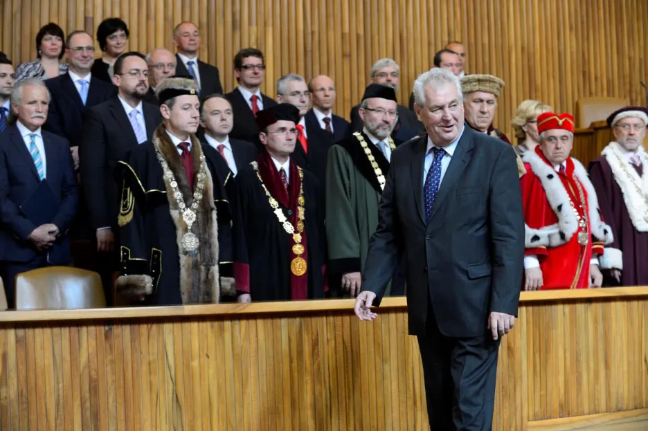 Miloš Zeman předal dekrety novým profesorům