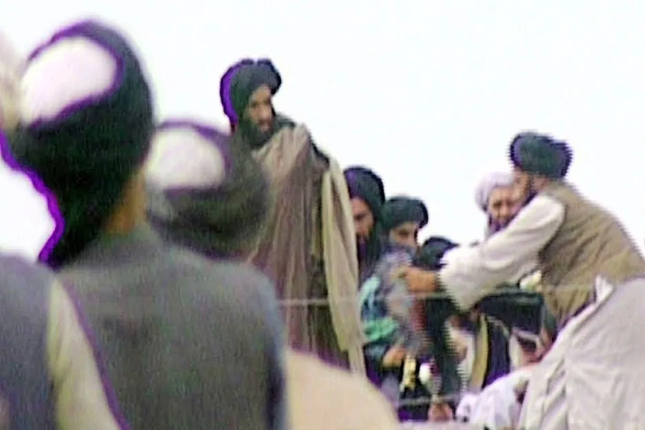 Muhammad Umar (nejvýše uprostřed)