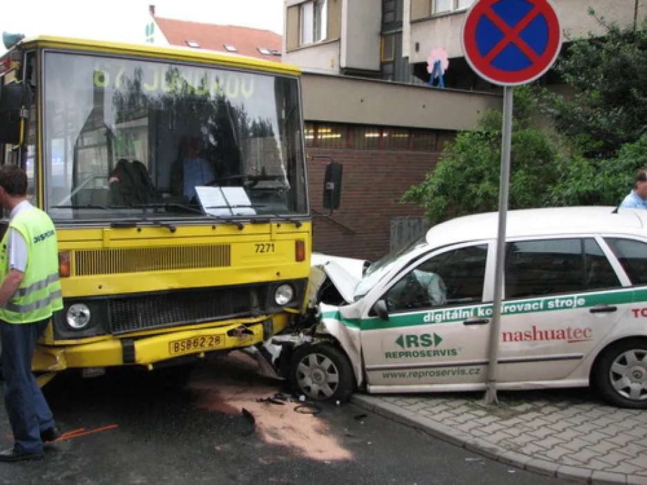 Nehoda autobusu