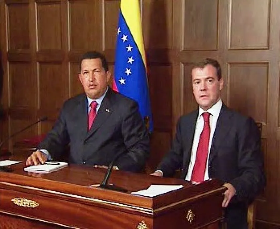 Hugo Chávez a Dmitrij Medveděv