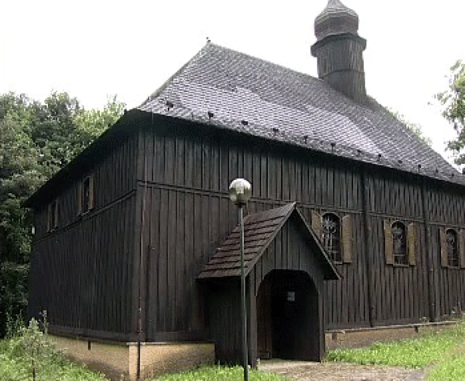 Vzácný dřevěný kostel