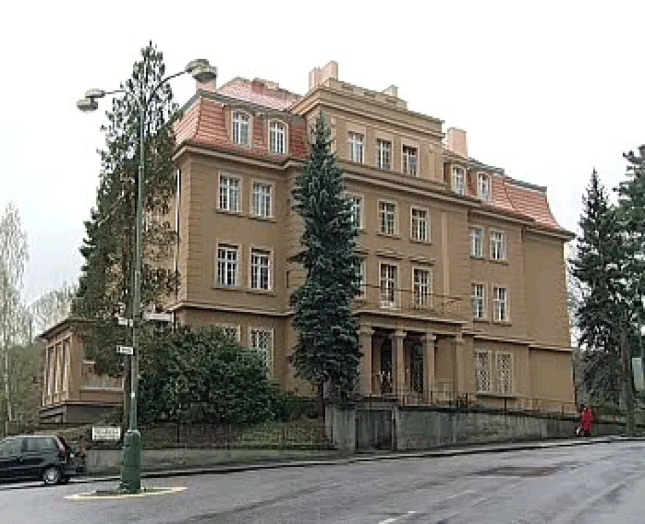 Sídlo školky v Karlových Varech
