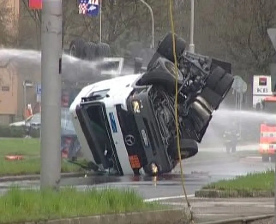 Nehoda kamionu v Ostravě