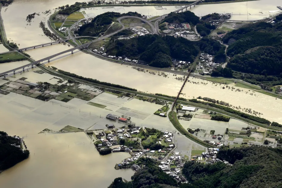 Rozsáhlé záplavy jako dohra tajfunu Malakas