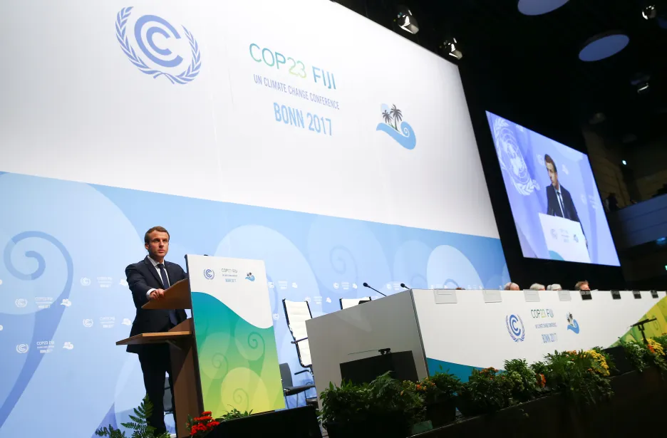 Francouzský prezident Emanuel Macron na klimatickém summitu v Bonnu