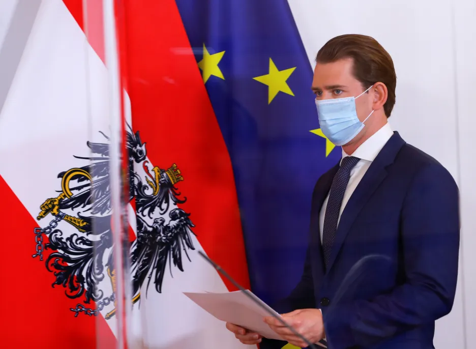 Rakouský kancléř Sebastian Kurz představuje nová opatření proti koronaviru