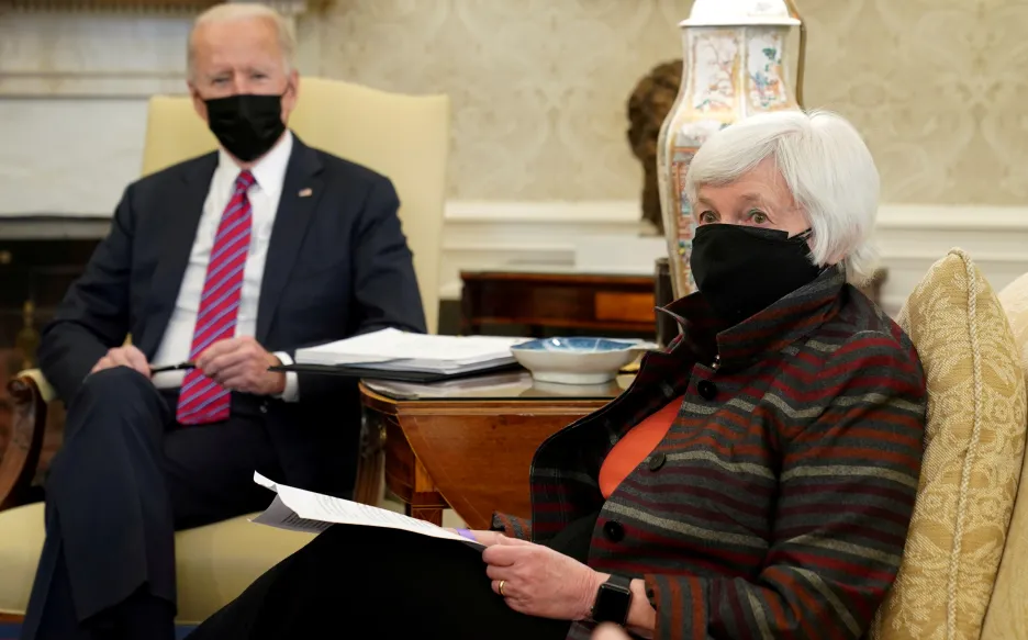 Americký prezident Joe Biden a ministryně financí Janet Yellenová