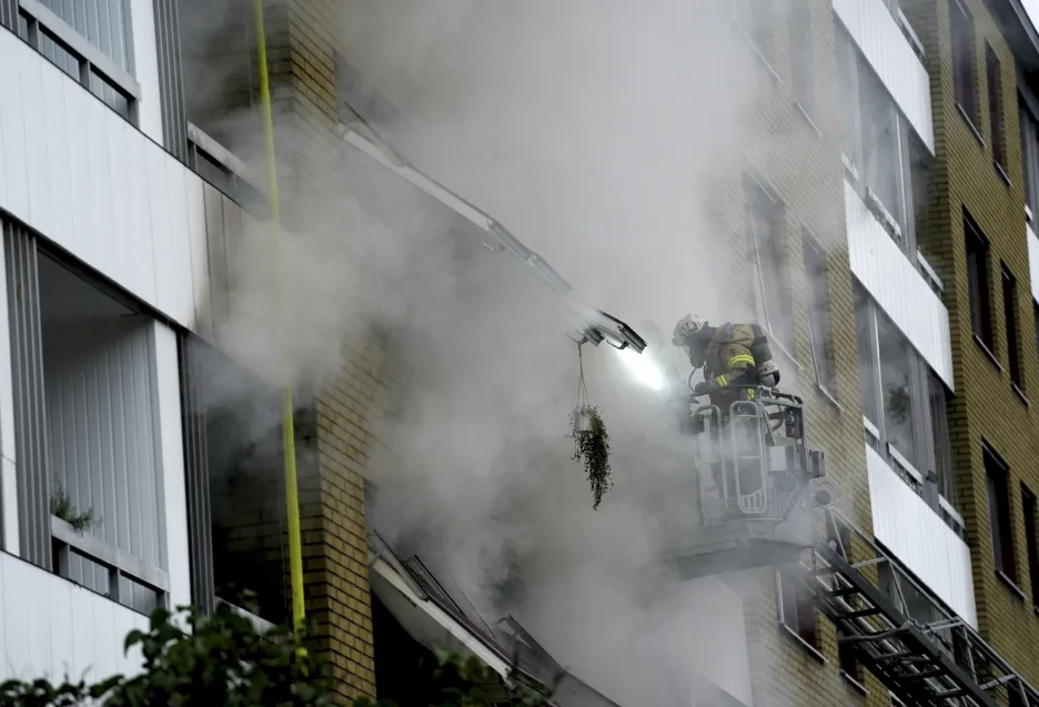 Požár domu po výbuchu v Göteborgu