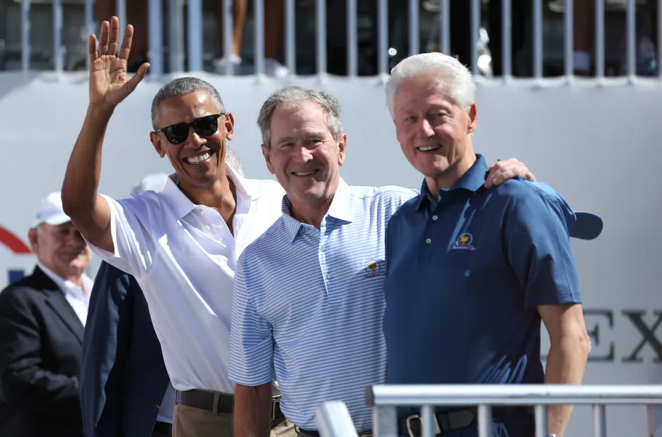 Tři bývalí prezidenti USA, 24 let vlády. Barack Obama, George Bush mladší a Bill Clinton