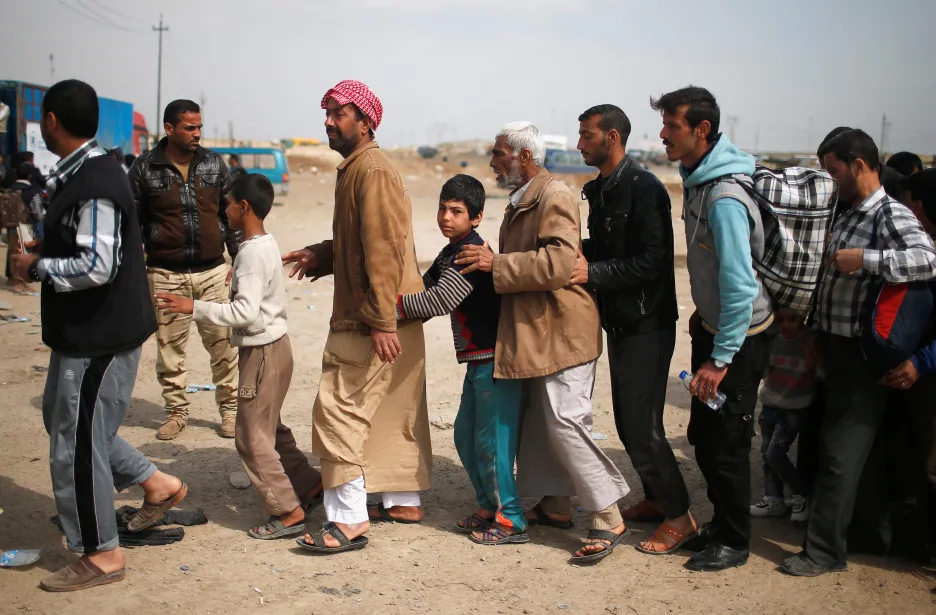Civilisté prchající z Mosulu
