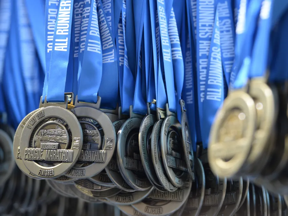 Medaile pro účastníky Pražského maratonu