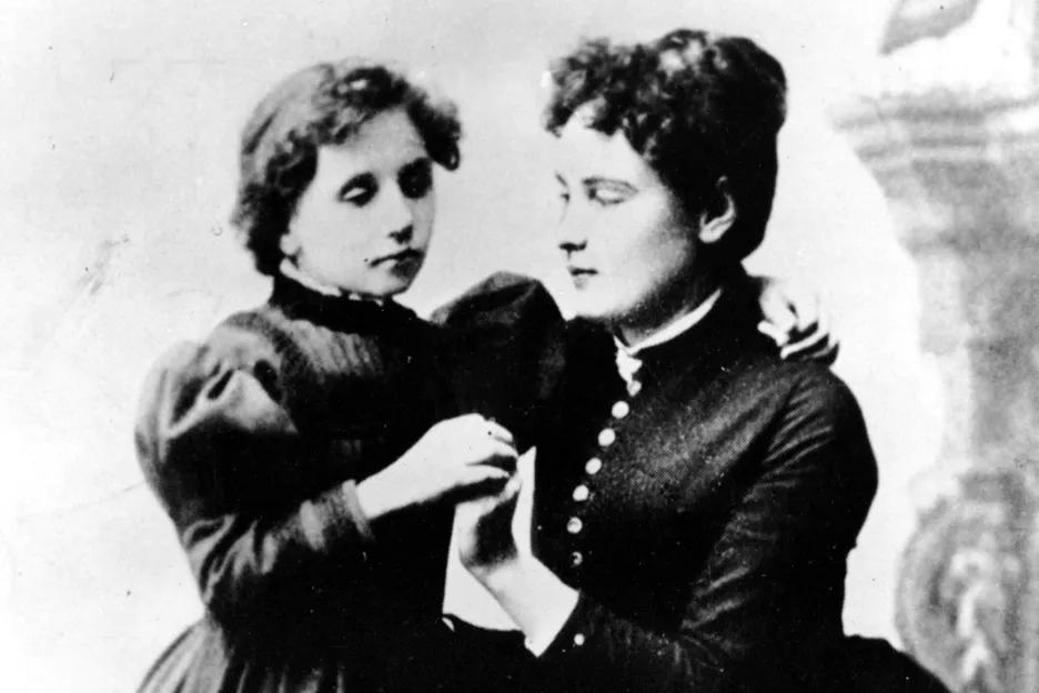 Helen Kellerová a Anne Sullivanová 