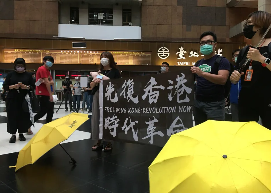 Lidé v Hongkongu protestují proti úmyslu zavést nový zákon o bezpečnosti
