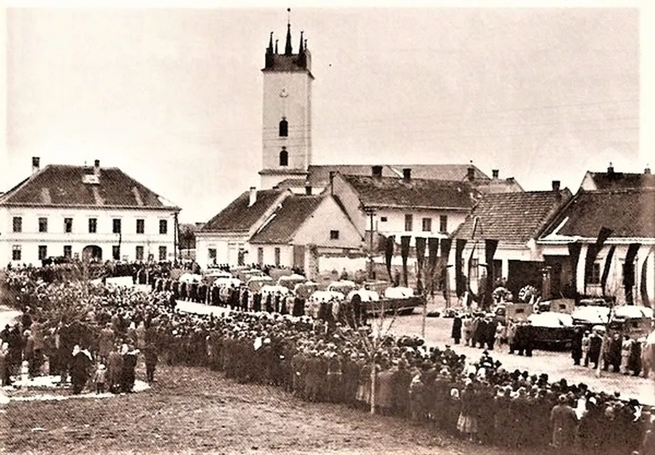 Státní pohřeb na Štědrý den roku 1950