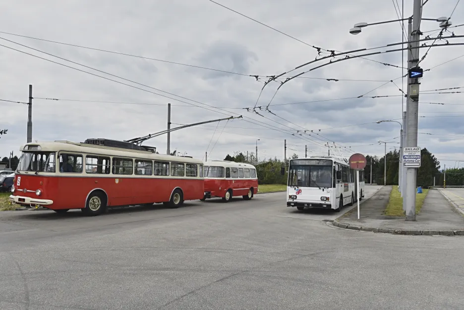 Trolejbusy 9Tr a 15Tr