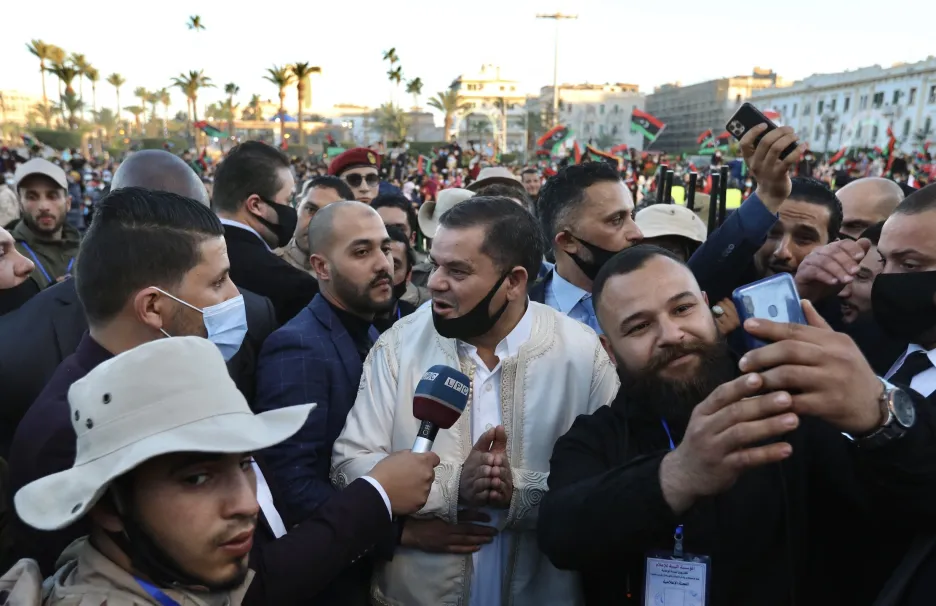 Nový libyjský premiér Abdal Hamíd Muhammad Dbaíbá při oslavách výročí revoluce