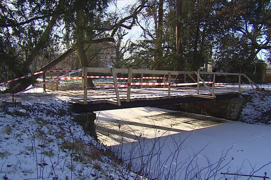 Rekonstrukce mostů v lednickém parku