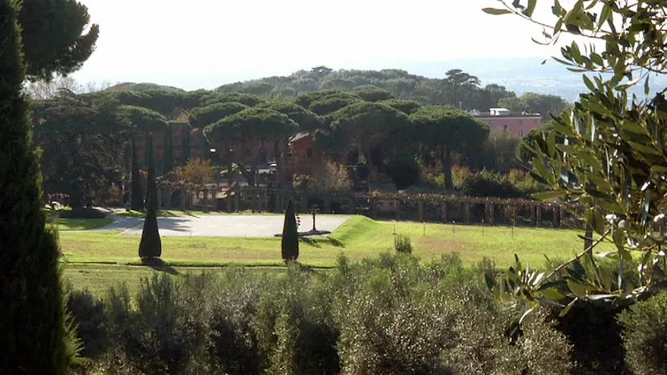 Zahrady letního sídla papežů v Castel Gandolfo