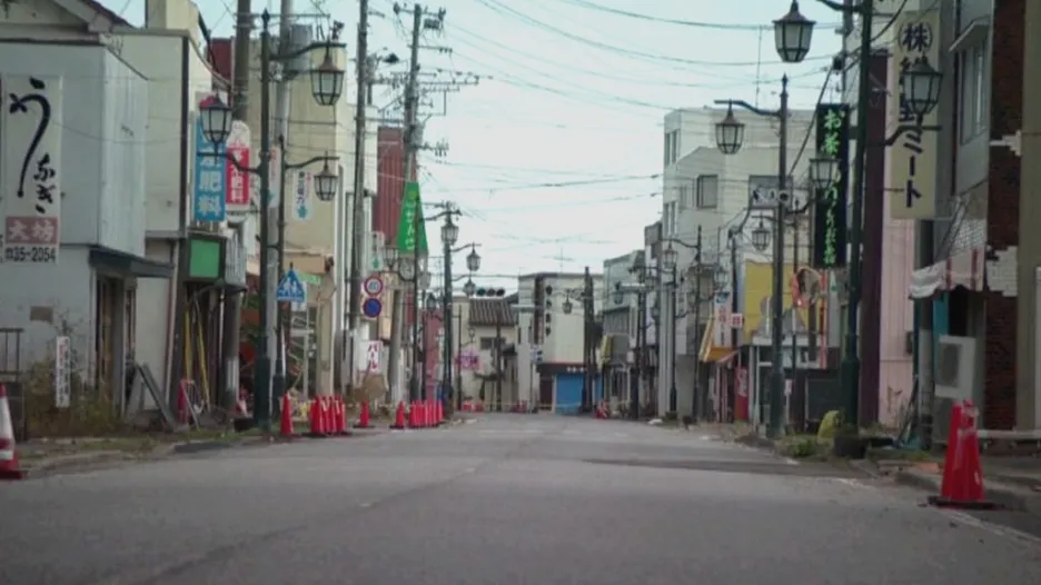 Záběry ze zničené oblasti u Fukušimy