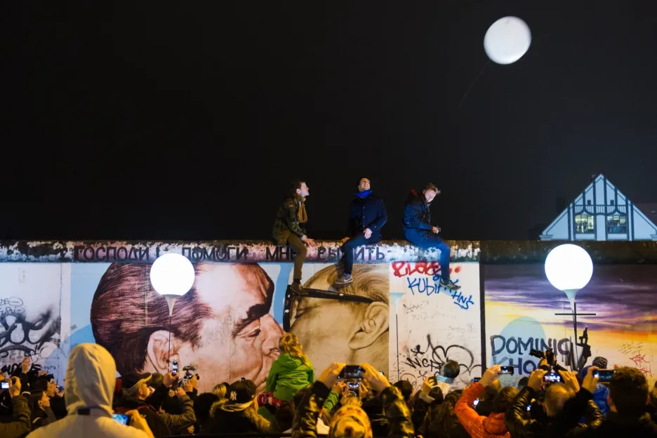 Berlínská zeď, světelná instalace 