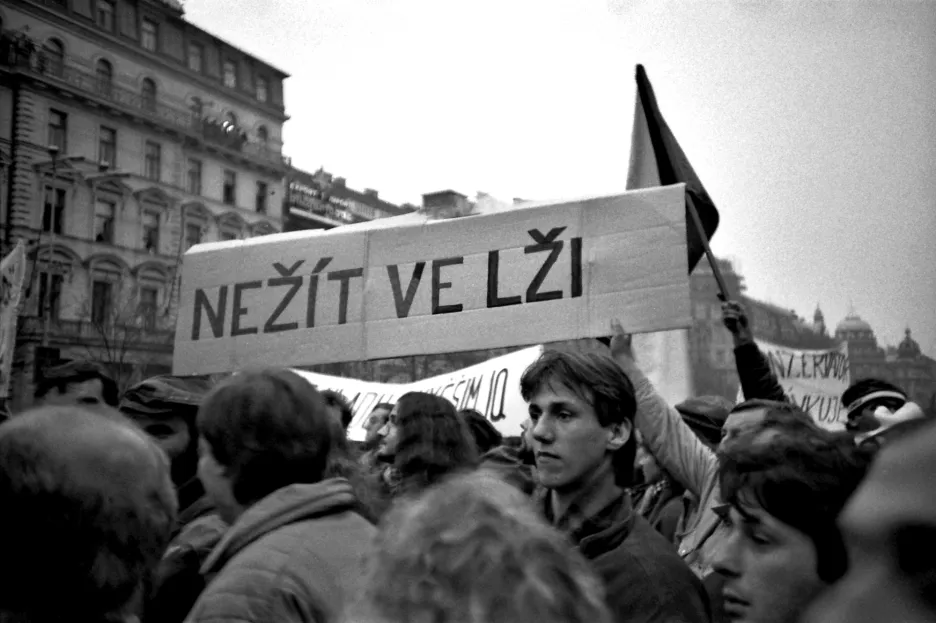 Demonstrace na Václavském náměstí 20.listopadu 1989