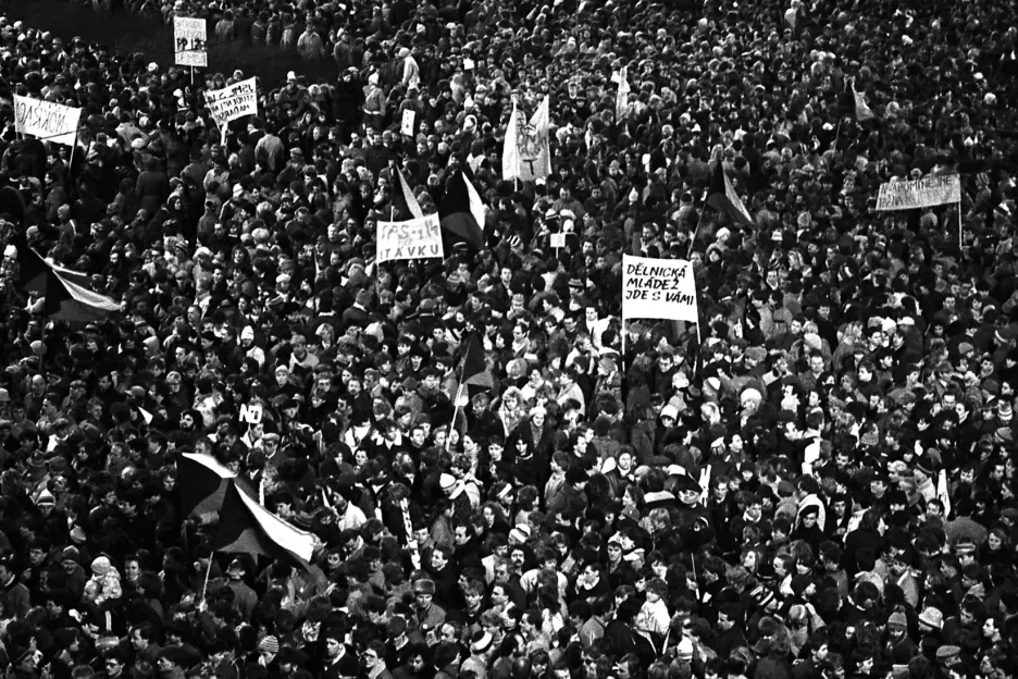 Listopadové demonstrace 1989 v Praze