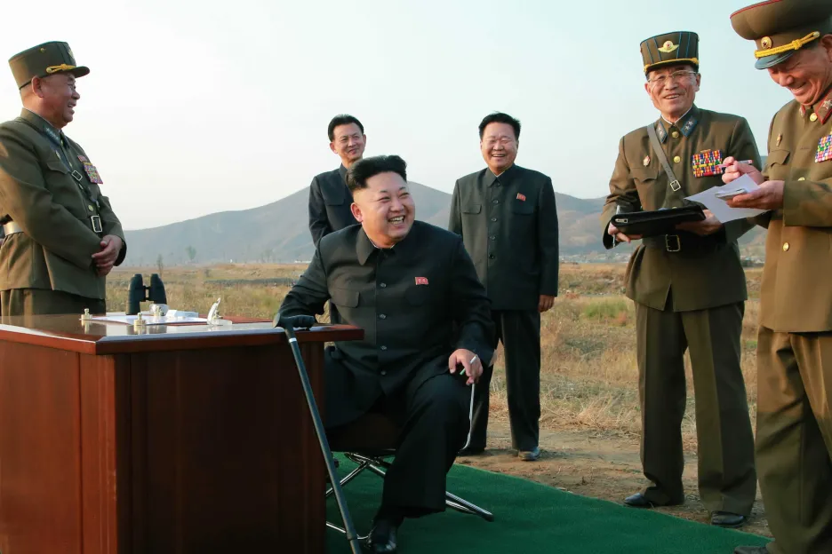 Kim Čong-un v roli pozorovatele